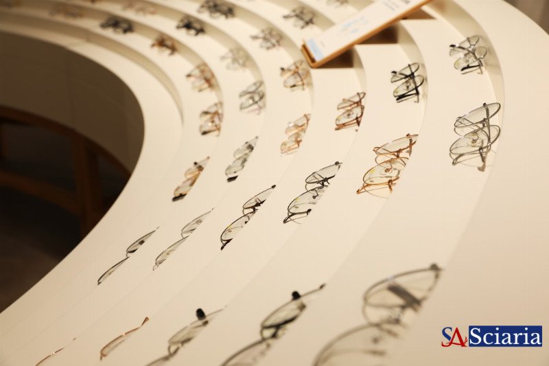 Your DNA's Ancient Story: Unlocking Health Clues from Your Genetic Time Capsule